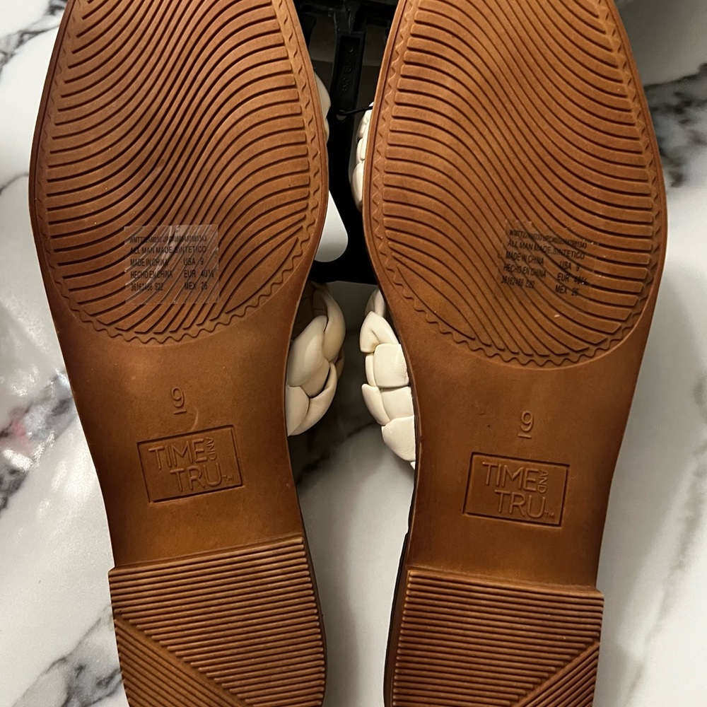 NWT Time and Tru Women's Size 9 Tan Braided Double Band Memory Foam Sandals - Picture 6 of 8